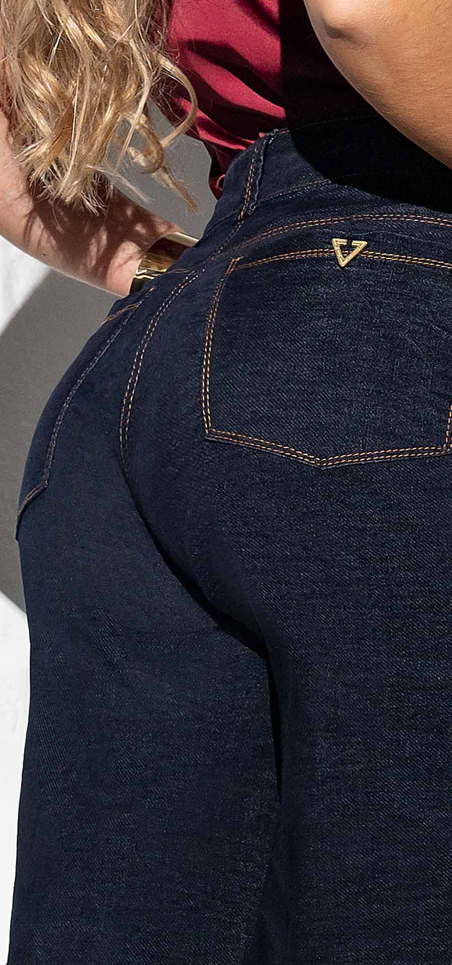 Ref. 700-1729 Jeans Palazzo. Tiro alto 1 botón, tela efecto gamuza. Tono azul industrial