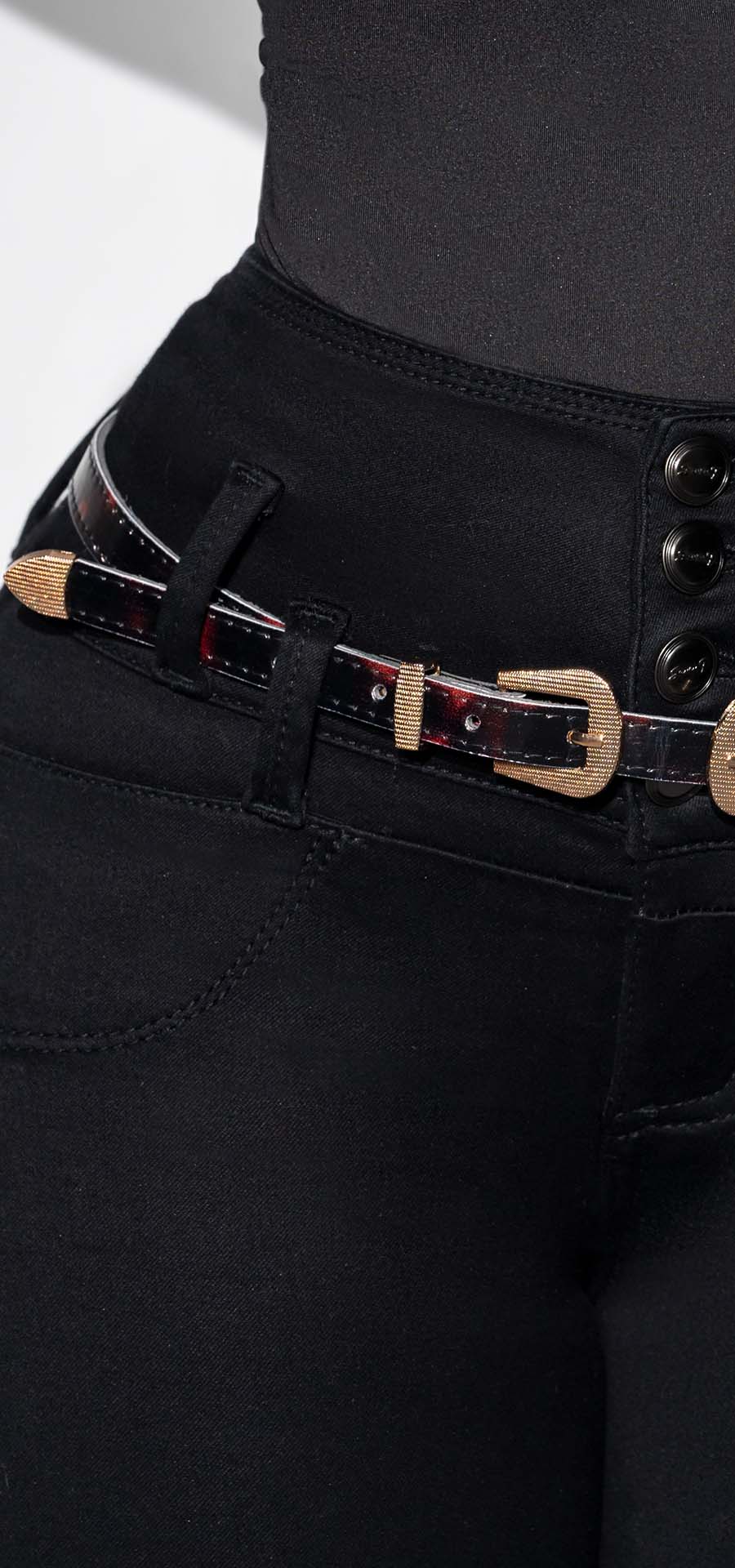 Ref. 700-1740 Jeans bota campana, pretina alta control abdomen. Tono negro