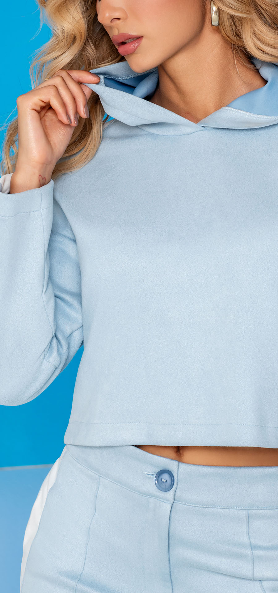 Buzo de silueta amplia en gamuza