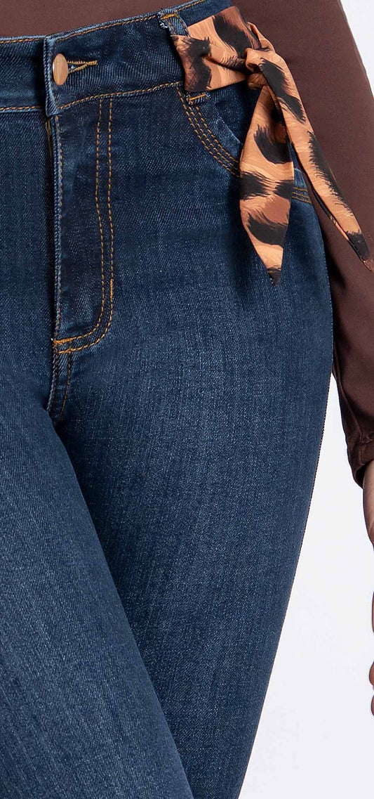 Ref. 700-1763 Jeans bota campana. Tiro alto 1 botón. Tono azul medio oscuro