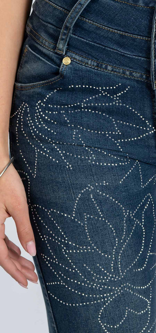 Ref. 700-1704 Jeans bota campana. Pretina alta control abdomen. Tono azul medio con brillos