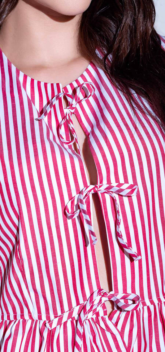 Ref. F-071 Blusa amplia de ajuste delantero. Tono a rayas rojas