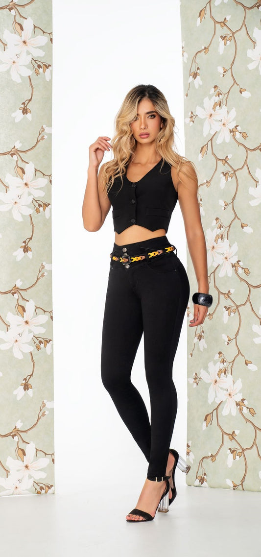 Ref. 700-1719 Jeans bota tubo en tela piel de durazno. Tono negro