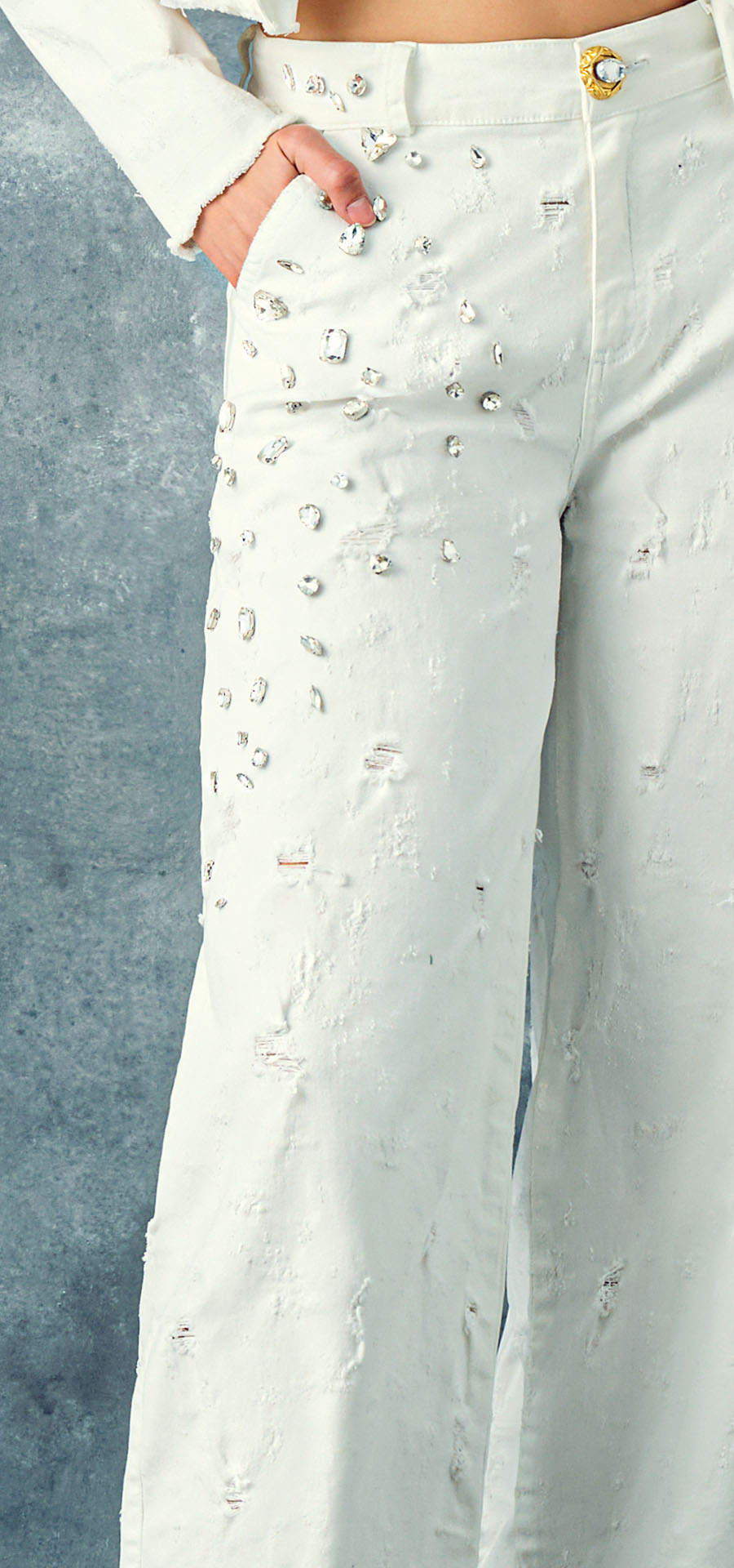 Ref. BFW-032 Jeans Palazzo El Poporo. Composición 98/2, tono blanco