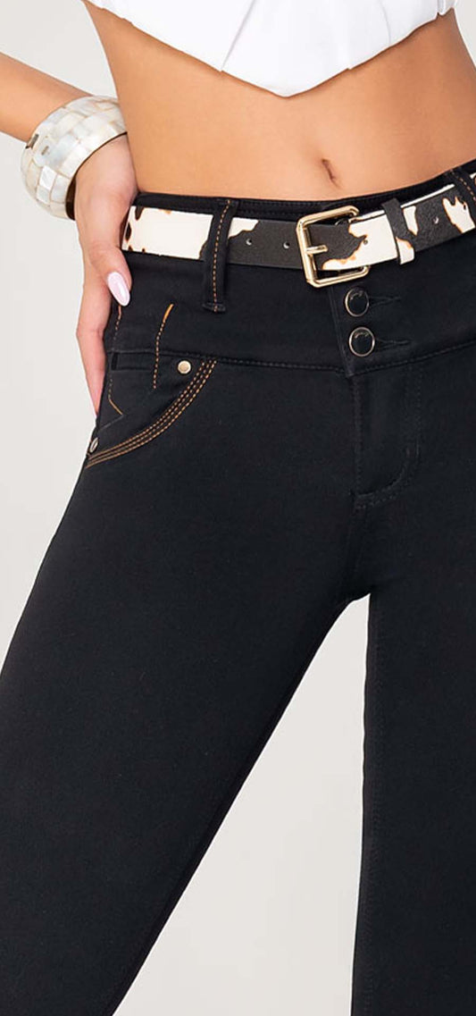Ref. 700-1767 Jeans bota tubo. Pretina alta control abdomen. Tono negro