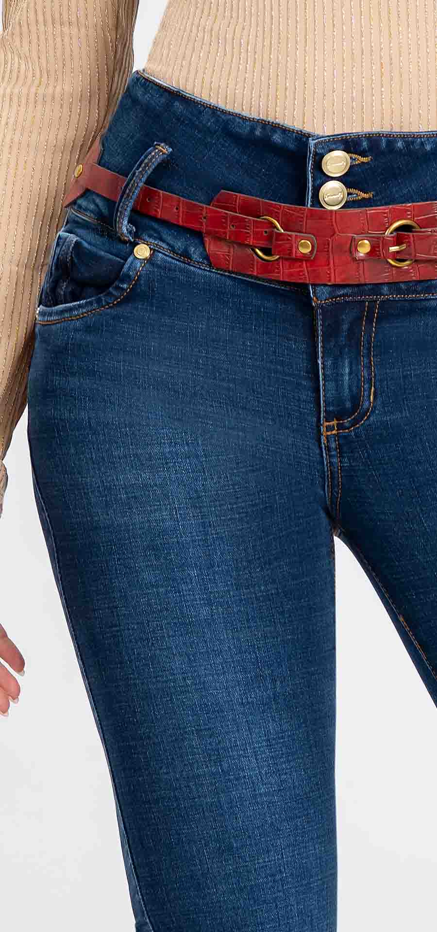 Ref. 700-1669 Jeans bota campana. Pretina alta control abdomen. Tono azul medio