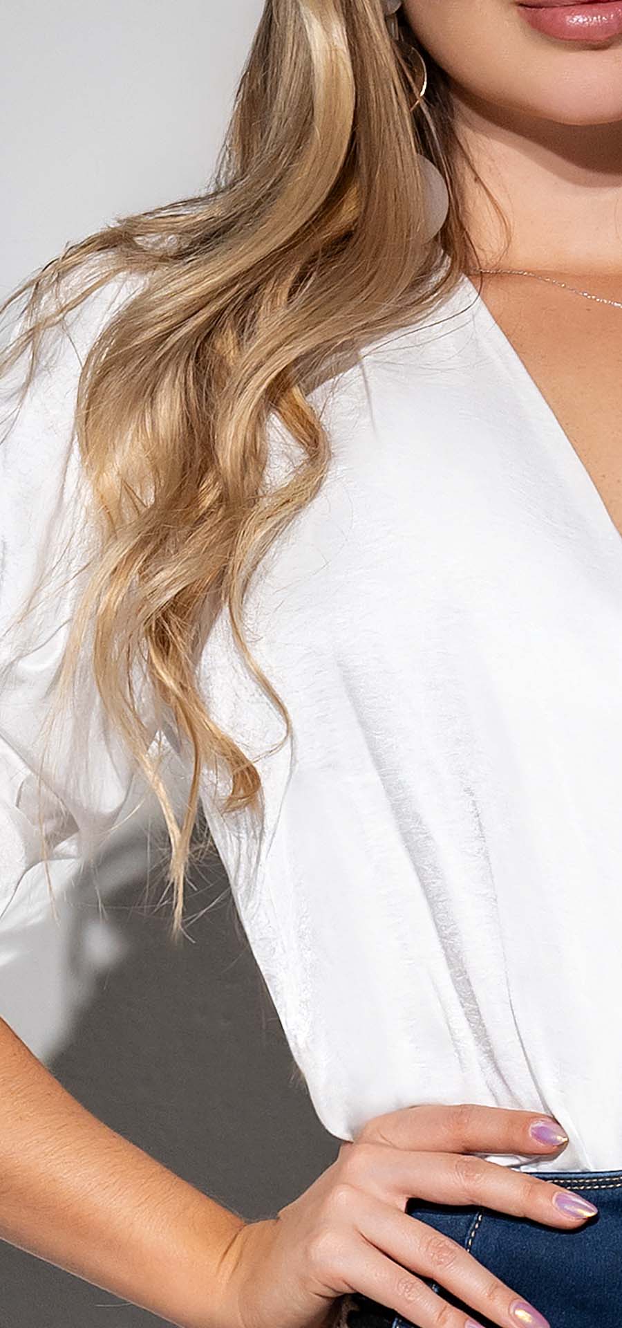 Ref. Y-112 Body manga larga amplia. Tono blanco