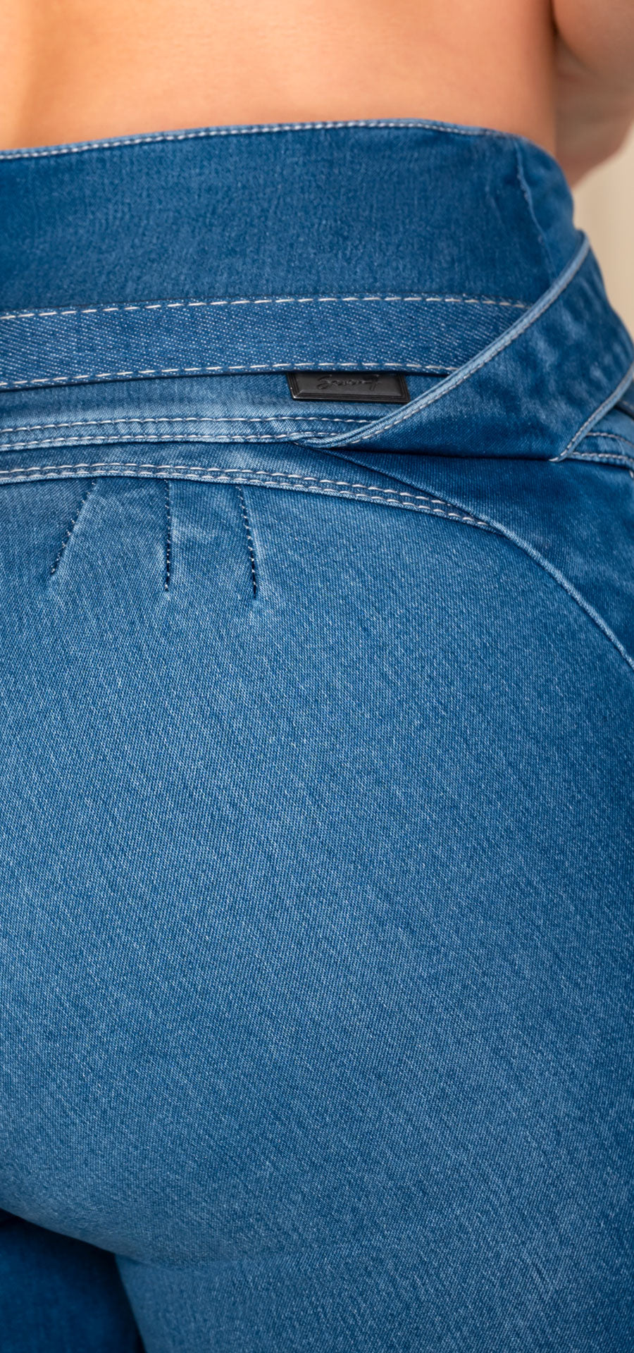 Jean Flare Índigo Medio con Cinturón Monedero – Ref. 700-1892, vista 4