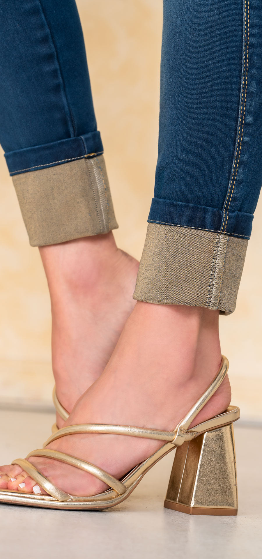 Jean Skinny Índigo Oscuro con Bota Doblable – Ref. 700-1908, vista 4