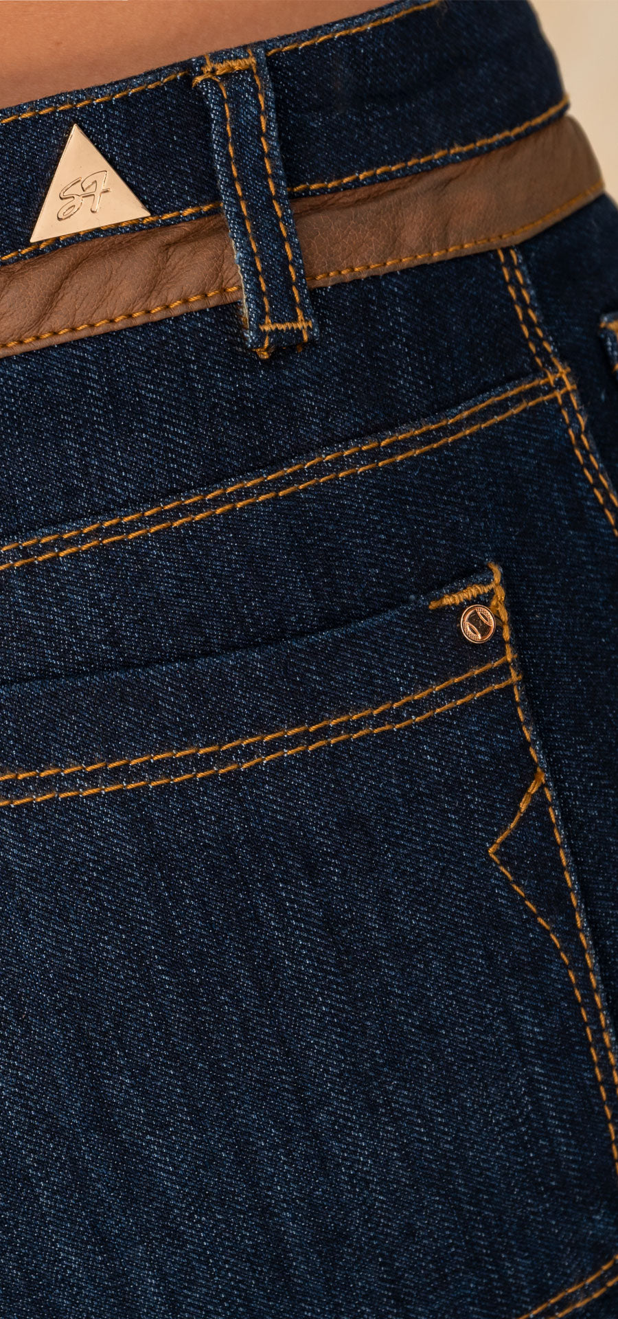 Jean Flare Índigo Oscuro con Desgastes – Ref. 700-1917, vista 3