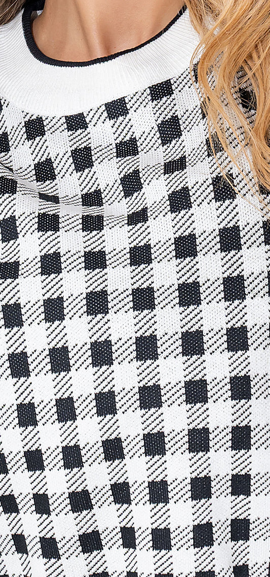 Buzo Vichy Blanco y Negro con Cuello y Puños en Contraste – Ref. V-066, vista 2